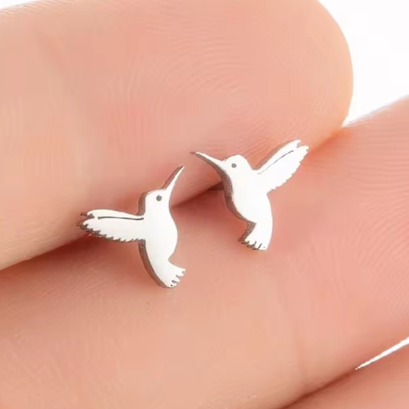 SILVER - Hummingbird ♡Stainless Steel Stud Earrings - Picture 1 of 6